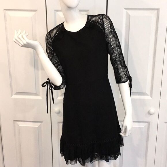 New Moon River Dress Lace Open Back medium - Picture 10 of 15